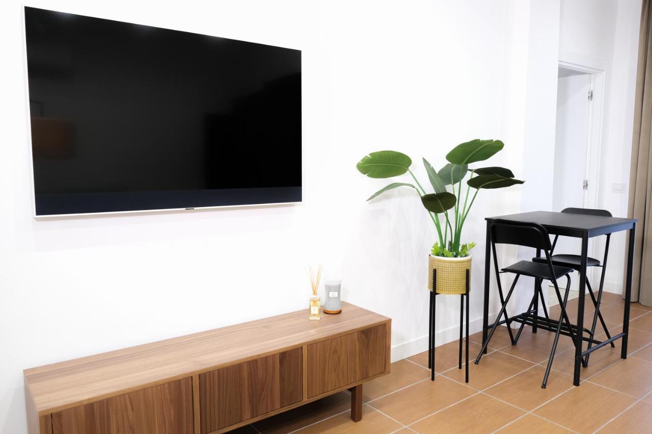 Aroma Apartment, Maschio Angioino-Porto Di Napoli Экстерьер фото